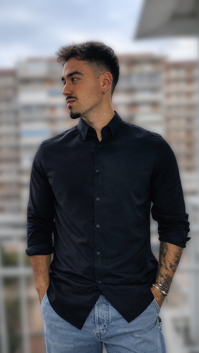 Óscar — Fundador de OMH Media